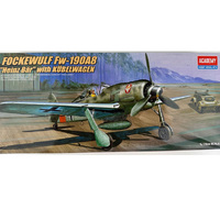 Academy FW190A + Kubel Wagen 1/72