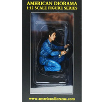 American Diorama 38372 Chloe Mechanic Figure 1/12