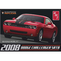 AMT Dodge Challenger SRT8 2008 Plastic Kit 1/25