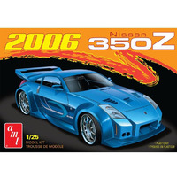 AMT Nissan 350Z 2T 2006   1/25