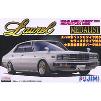 Fujimi Nissan Laurel Hardtop 2000 4dr Medalist (C230)   1/24