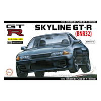 Fujimi Nissan Skyline GT-R (R32) With Name Plate   1/24