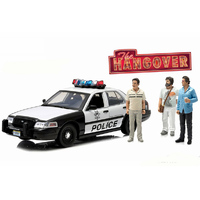 Green Light Crown Police 2000 W/figures The Hangover 1/18