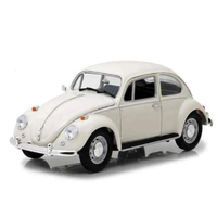 Green Light VW Beetle 1967 Right Hand Drive  Lotus White 1/18