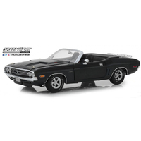 Green Light Dodge Challenger 1970 R/T W/ Luggage Rack Black  1/18