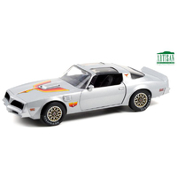 Green Light Pontiac Firebird Fire Am VSE 1977 With Hood Bird Sliver 1/18