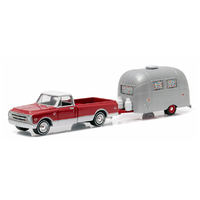 Green Light Chevy C-10 + Airstream  1968  1/64