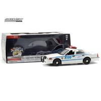 Green Light Ford Crown Victoria 2011 NYPD  1/24