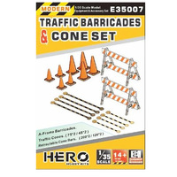 Hero Traffic Barricades & Cone Set 1/35