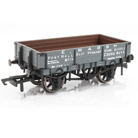 Hornby R60189 3 Plank Wagon E. Marsh Era 3