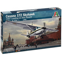 Italeri Cessna 172 Skyhawk II (1987 Landing On Red Square) 1/48