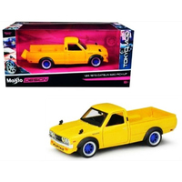 Maisto Design Tokyo Modern 1973 Datsun 620 Pick Up   1/24