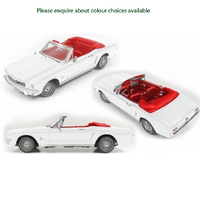 Motor Max Ford Mustang Convertible Platinum Series 1/18