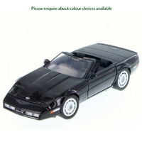 Motor Max  Corvette 86 Conv 1/24