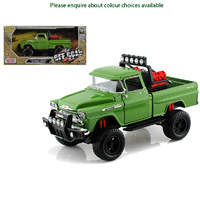 Motor Max Chevy Apache Fleetside Pick Up Off Road  1958 1/24