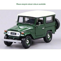 Motor Max Toyota FJ40 Hardtop Platinum Series  1/24