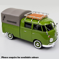 Motor Max VW Type 2 Pick Up With Roof Rack Suitcase  1/24