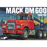 MPC Mack DM600 Truck Plastic  Kit 1/25