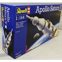 Revell Saturn V 1/144