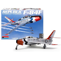 Revell 15996 Republic F-84F Thunderstreak Thunderbirds 1/48