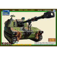 Riich Models US M109A2 155mm Self Propelled Howitzer  1/72