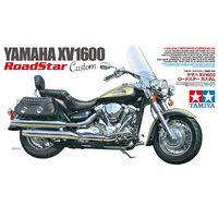 Tamiya Yamaha XV1600 Road Star Custom Motorbike 1/12